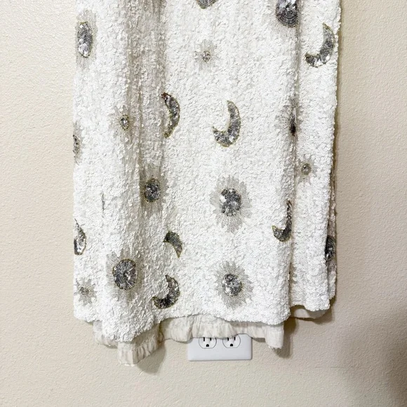 Show Me Your Mumu RSVP Skirt in White Celestial Sequins Allover Embellished XL - Picture 10 of 13